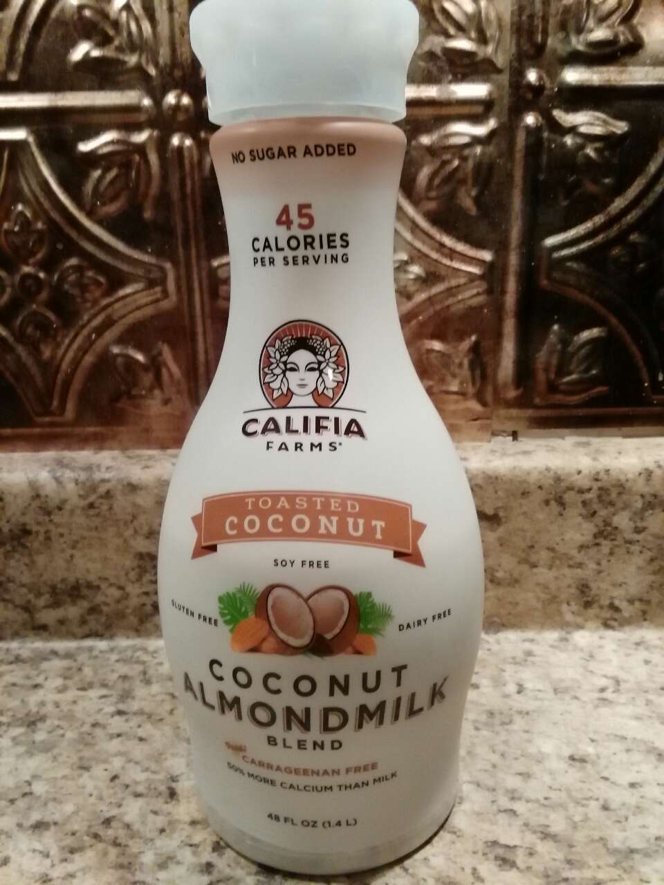 Califia Farms Pure Coconut Almondmilk Calories, Nutrition Analysis
