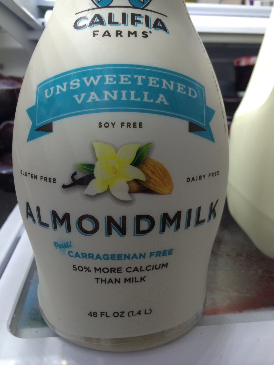 Califia Farms Unsweetened Vanilla, Pure Almond Milk Calories