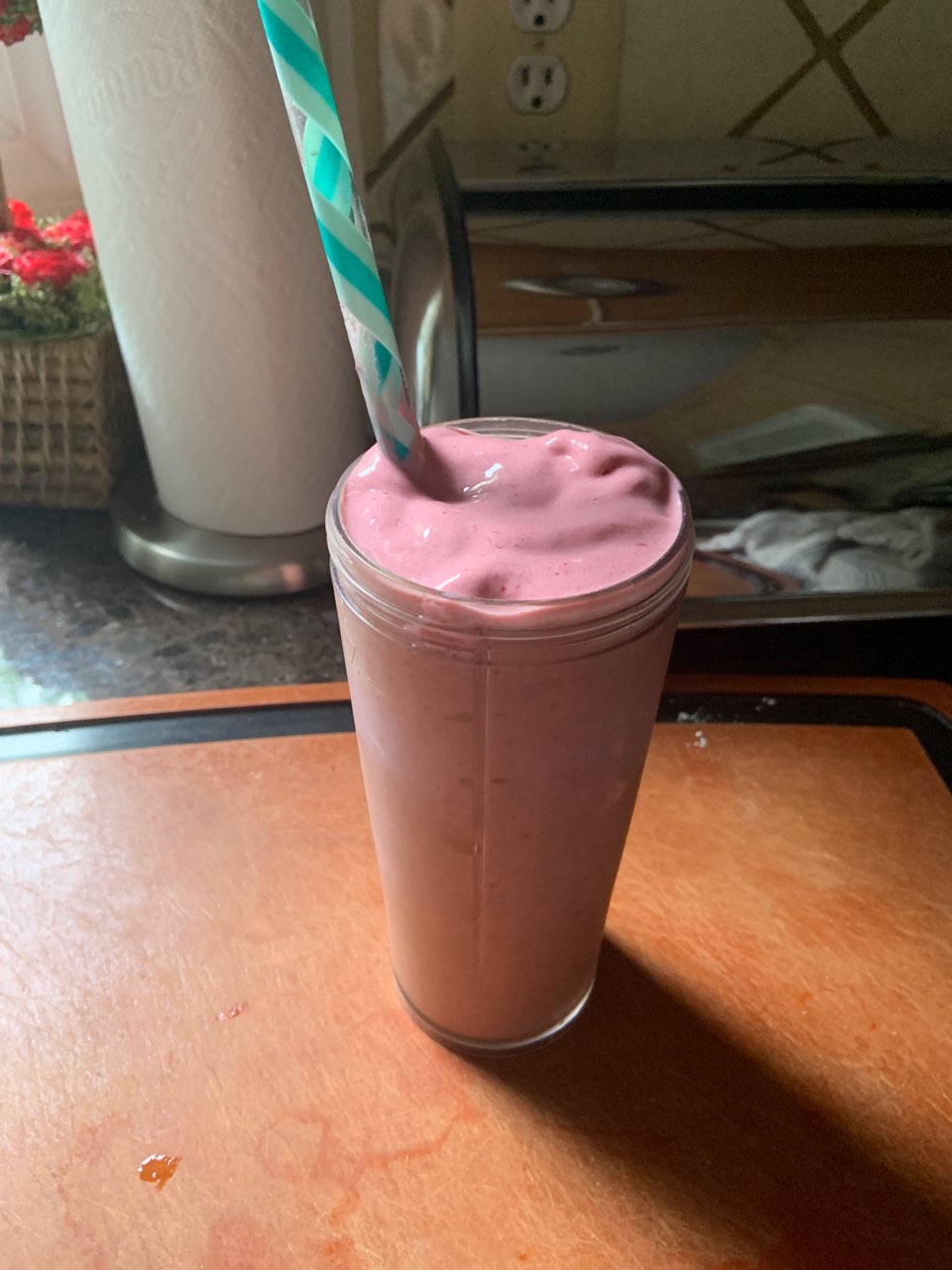 Strawberries and Cream Protein Shake Directions, calories, nutrition