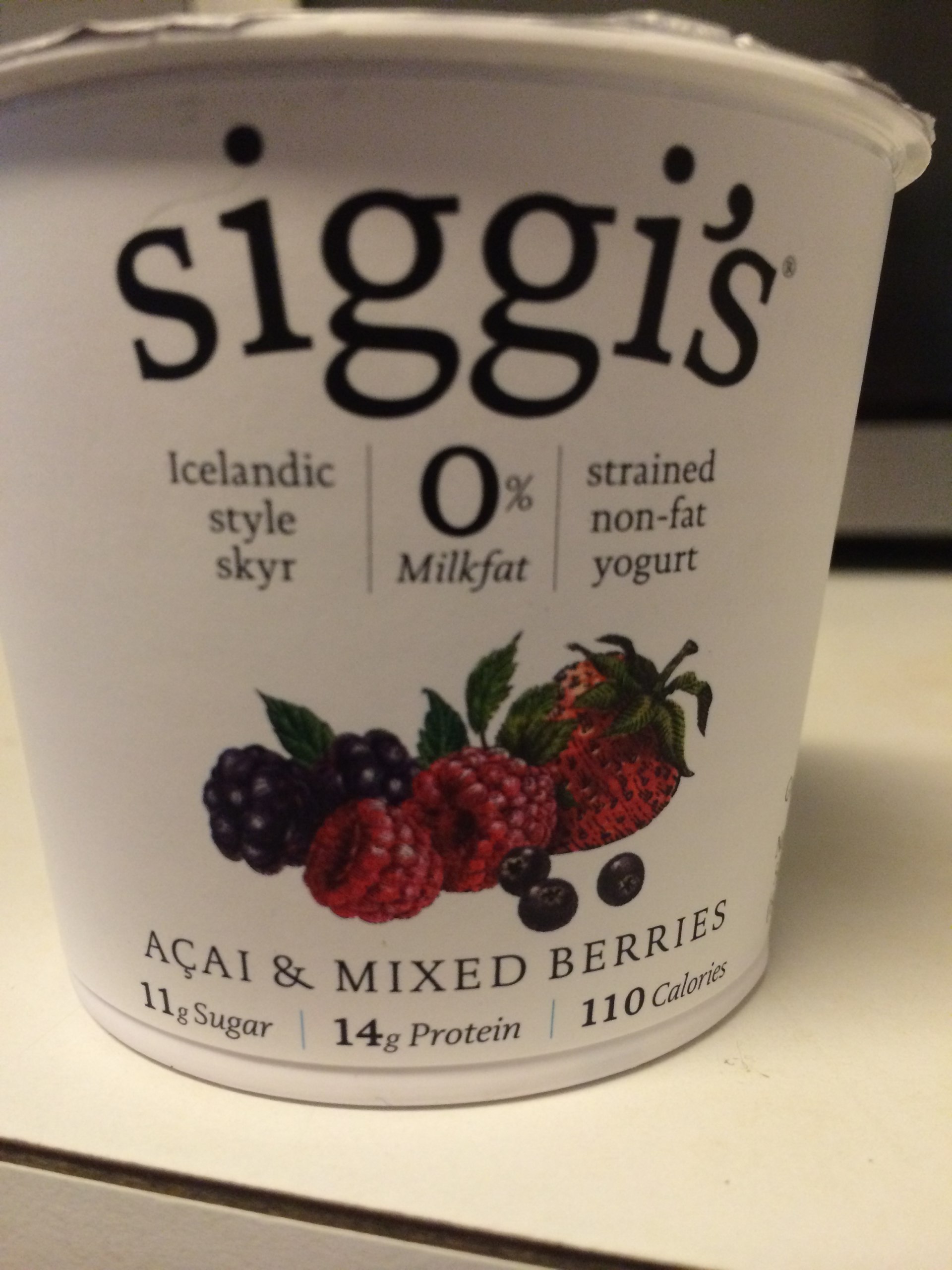 What brand and flavor of Greek yogurt that's healthy that you guys like