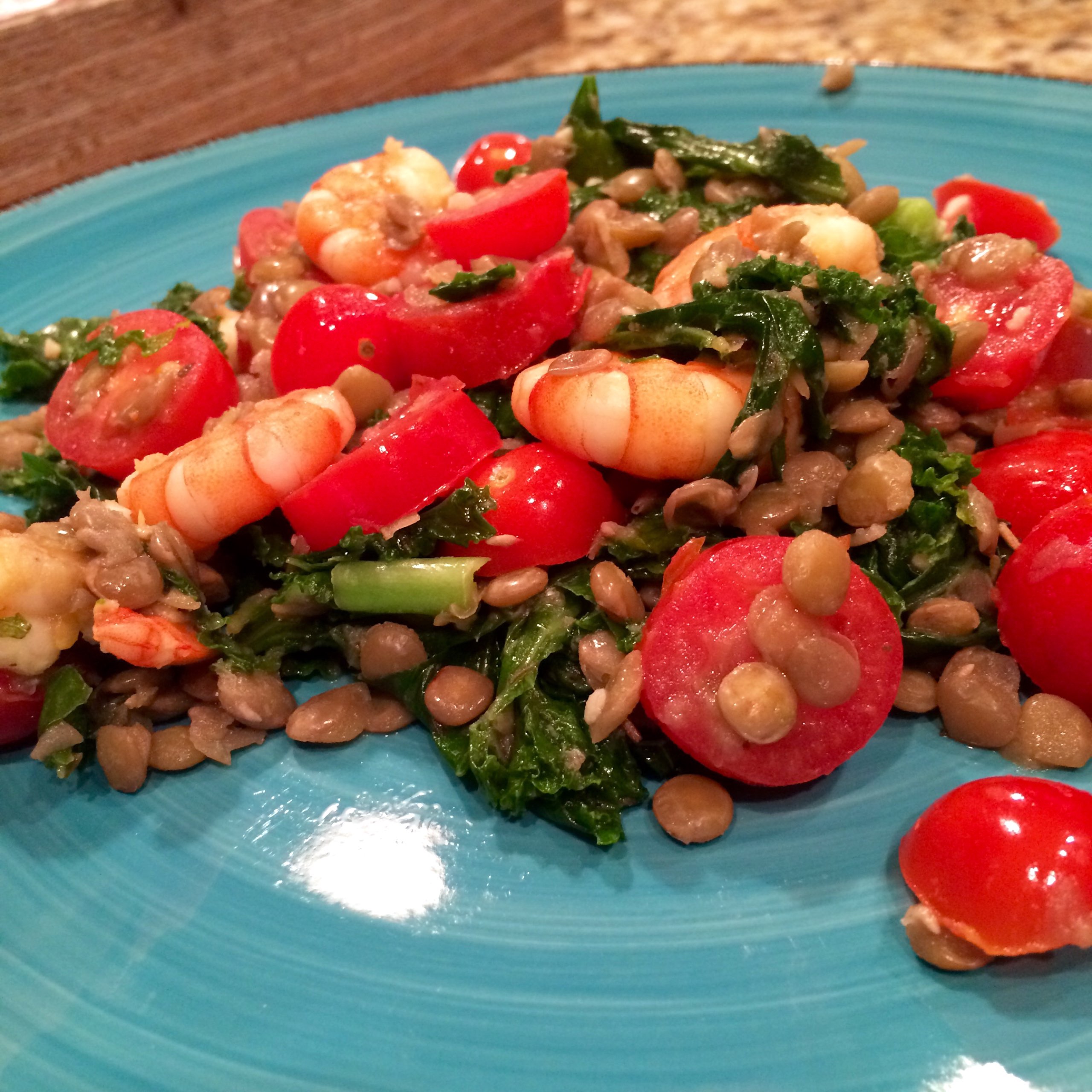 lentil/shrimp/kale salad with cherry tomatoes for dinner! it was really