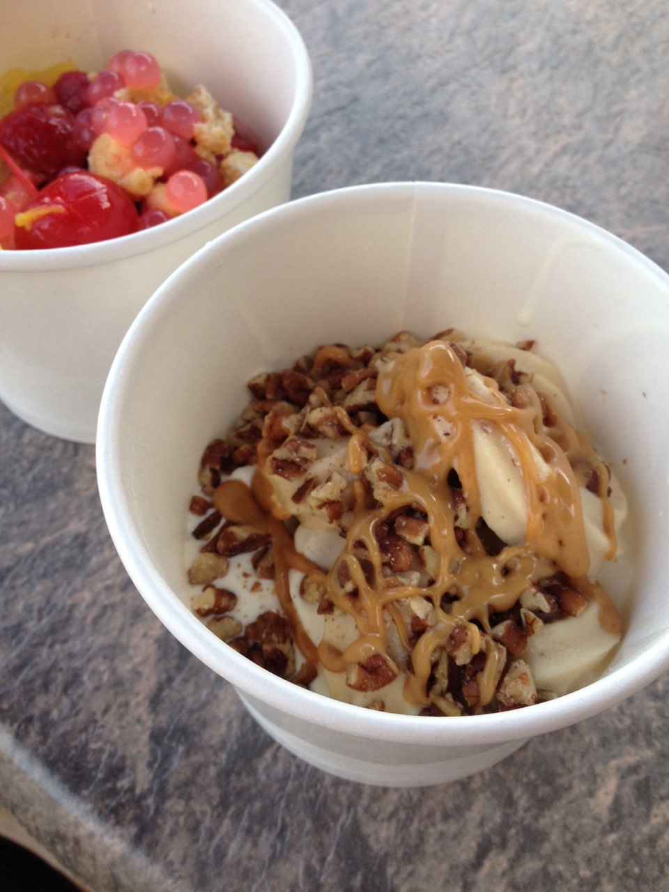 such a great way to indulge!!! Pecan yogurt (32 cal. a cup!!!) and