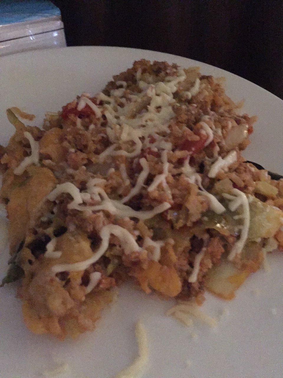 Ground turkey with low sodium tomato sauce, diced tomato, whole grain rice, cabbage and sprinkle