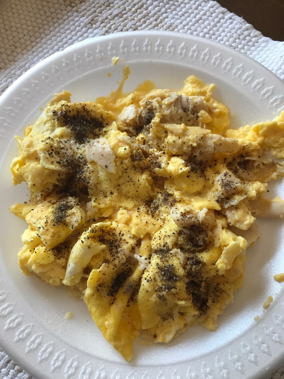 Just some scrambled eggs. Cooked with unrefined coconut oil(a teaspoon