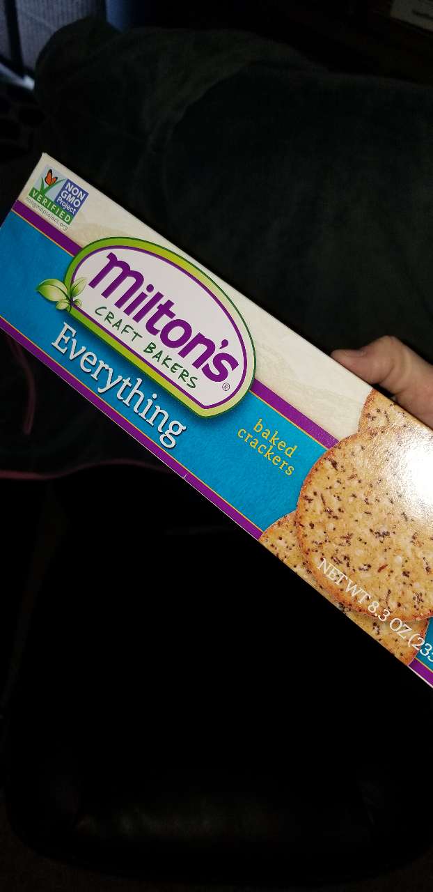 Milton's Craft Bakers MultiGrain Crackers, Everything Calories