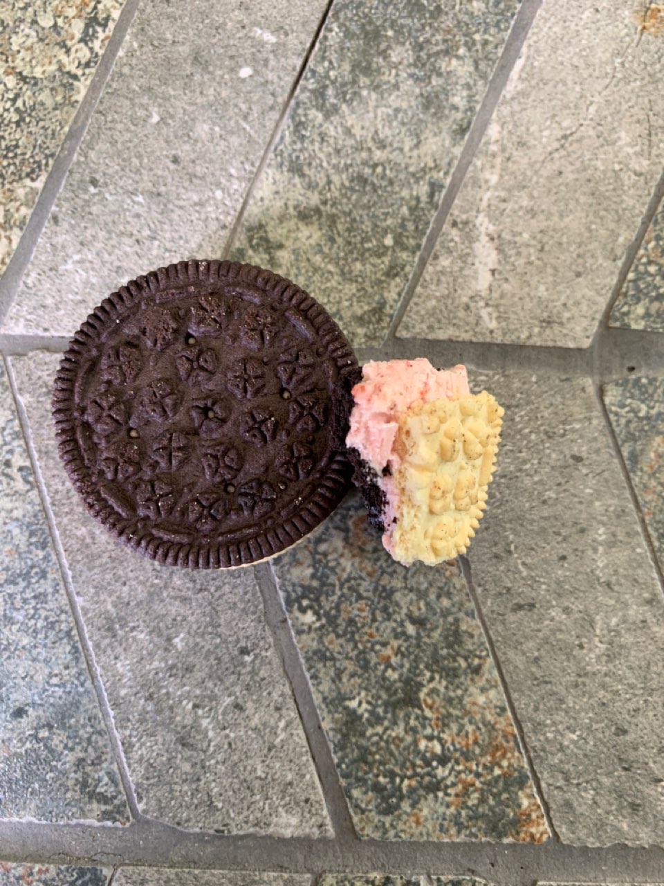 Trader Joe's Cookies, Chocolate, Strawberry And Vanilla Sandwich Creme