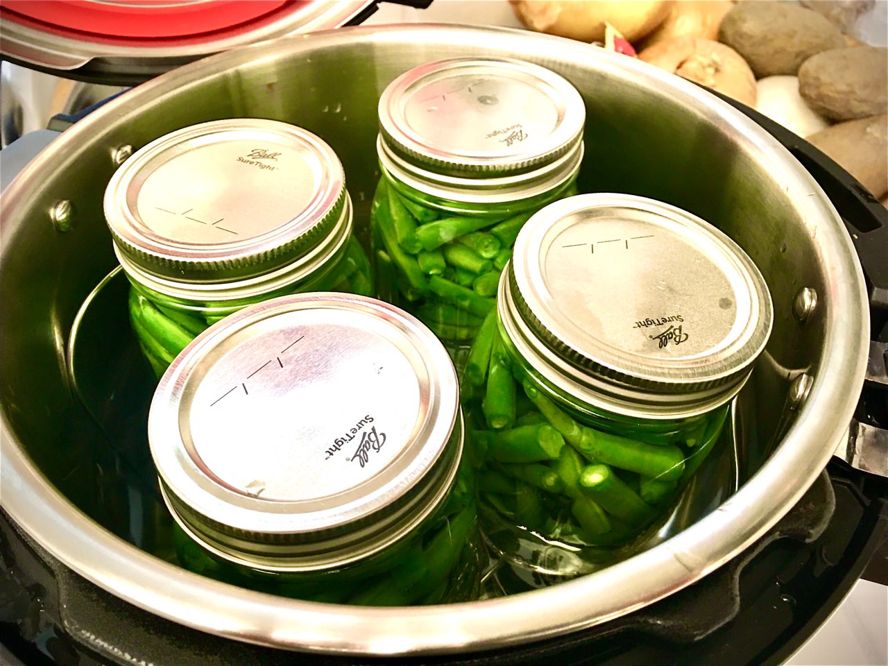Canning 2 lbs of fresh green beans in my instapot. Fooducate Diet