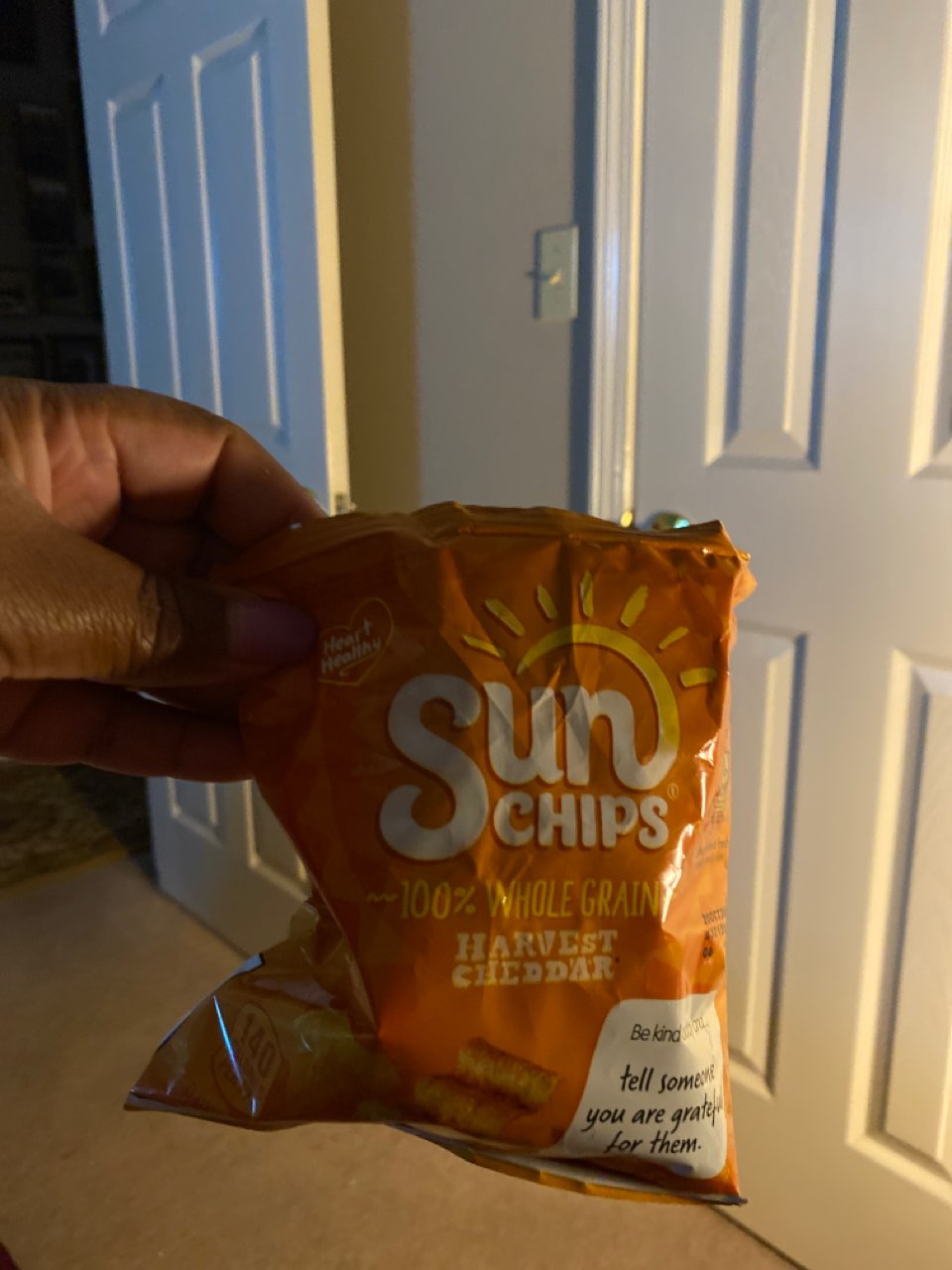 Sun Chips Multigrain Snacks, Harvest Cheddar Calories, Nutrition