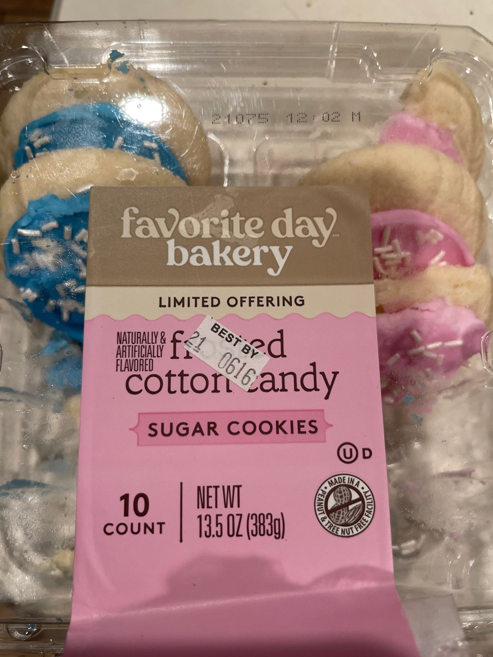 The Bakery Frosted Sugar Cookies Calories, Nutrition Analysis & More