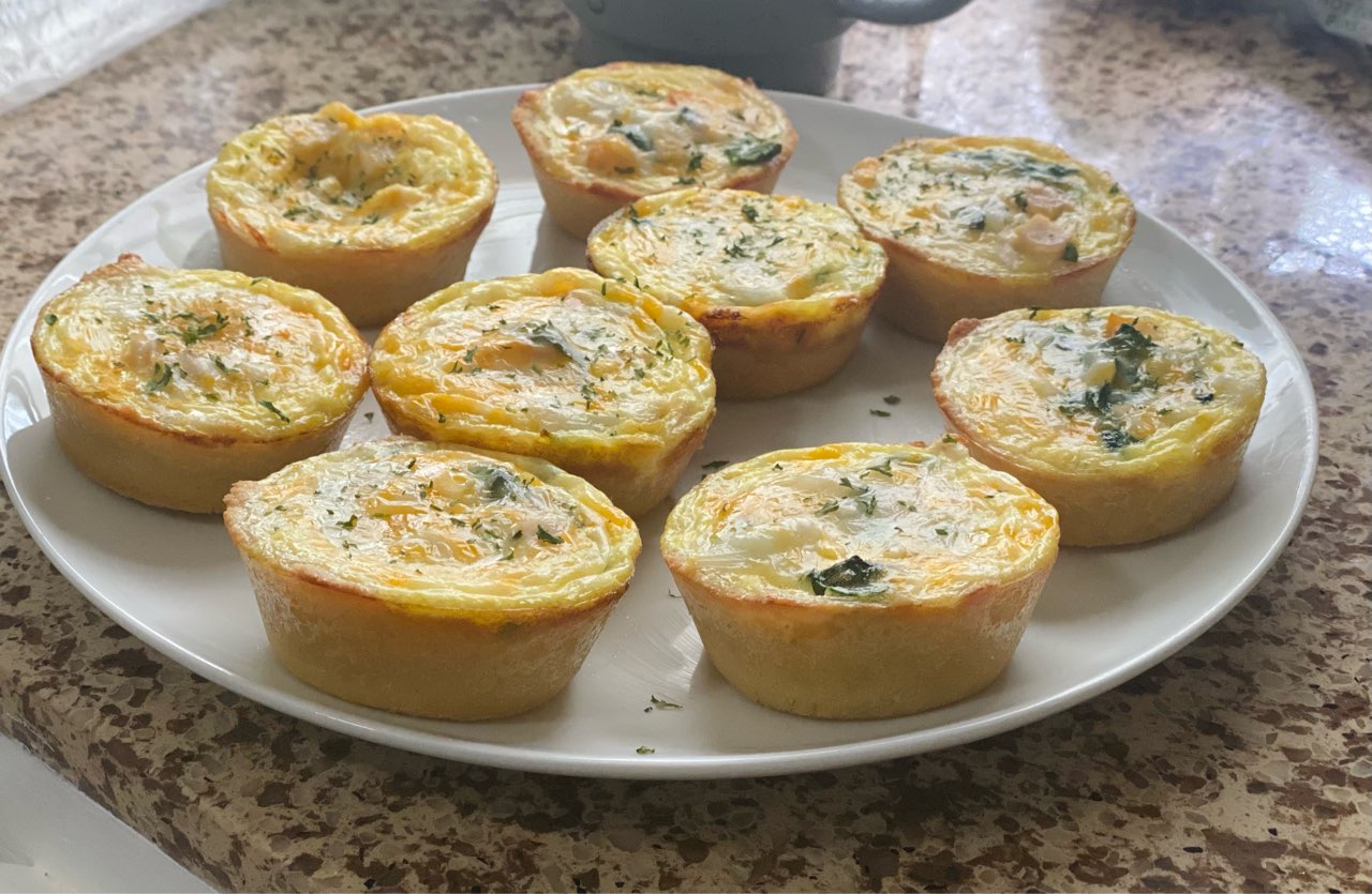 Mini low carb quiche! Crust is made out of almond and coconut flour