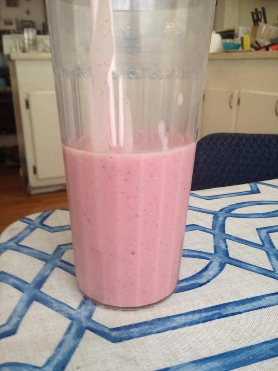 Banana Strawberry Oatmeal smoothie Directions, calories, nutrition & more Fooducate