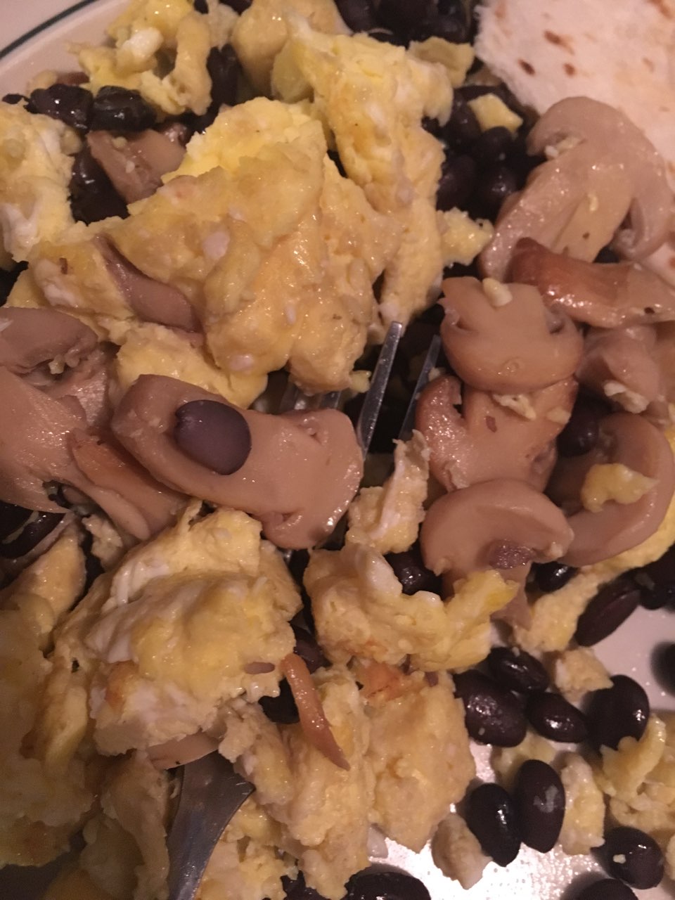 Black beans , eggs and mushrooms Directions, calories, nutrition