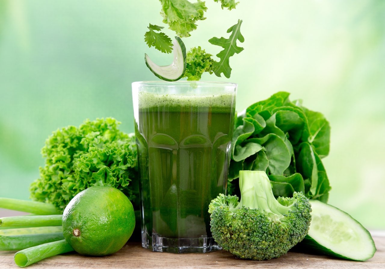 Mean Green Juice: Directions, calories, nutrition & more | Fooducate