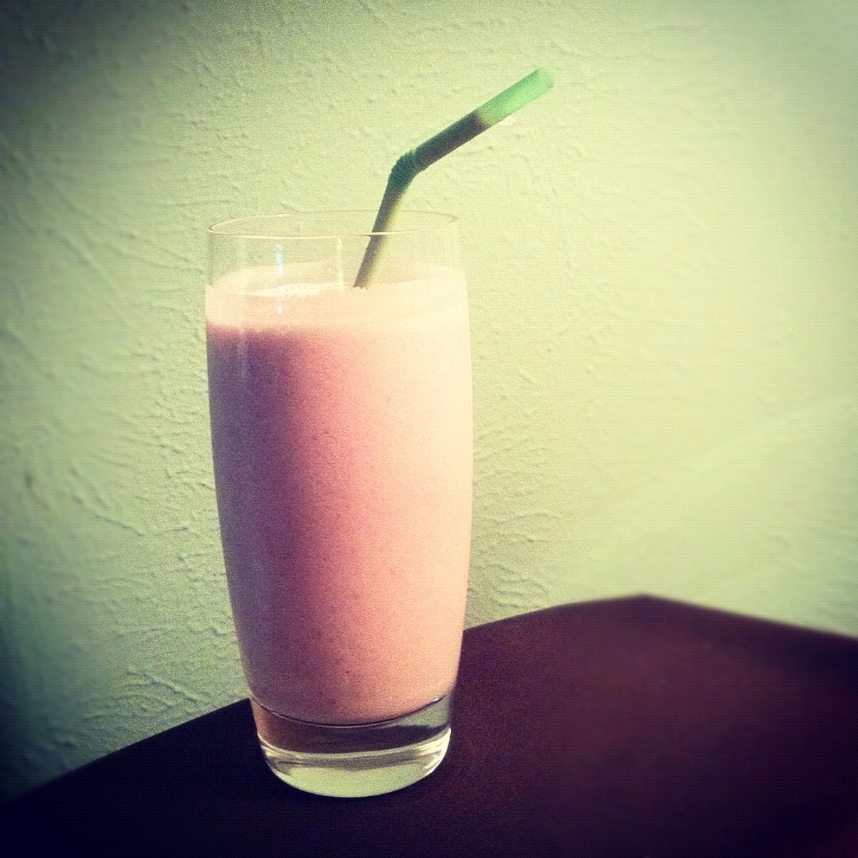 Strawberry milkshake Directions, calories, nutrition & more Fooducate