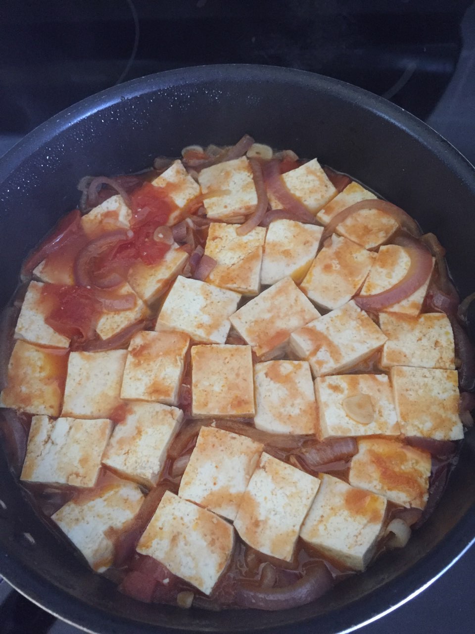 Onion Tomato Sriracha Tofu Directions, calories, nutrition & more