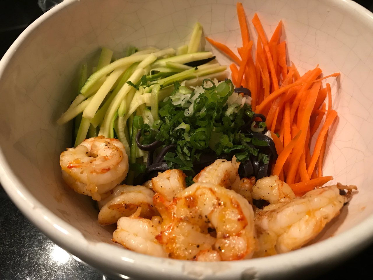 veggie/shrimp bowl with black rice noodles Directions, calories