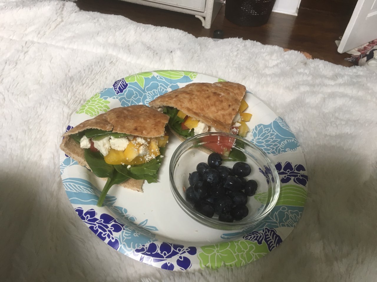 Pita spinach sandwich Directions, calories, nutrition & more Fooducate