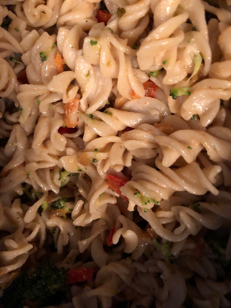 Creamy Pepper and Onion Pasta Directions, calories, nutrition & more