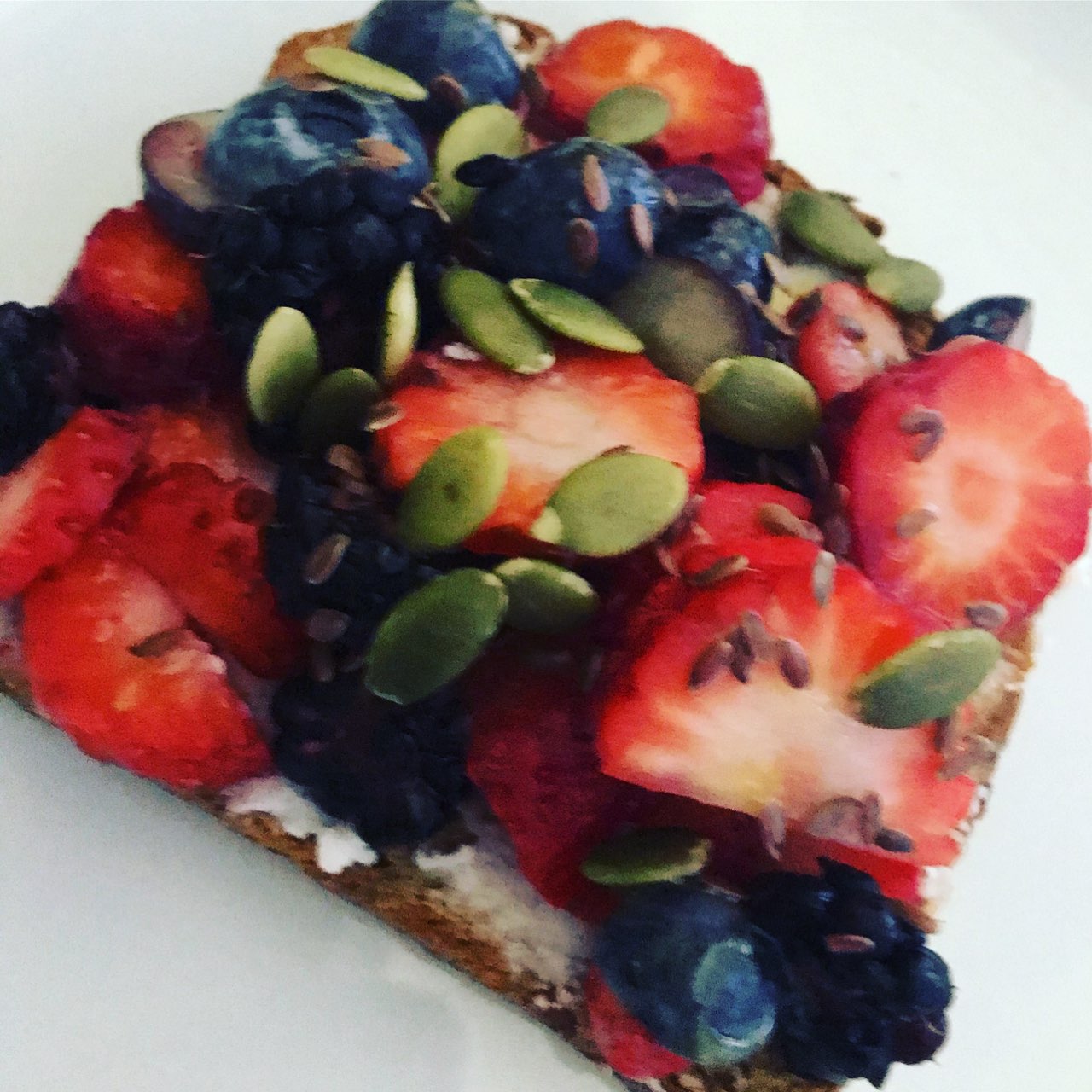 Berry Toast Directions, calories, nutrition & more Fooducate