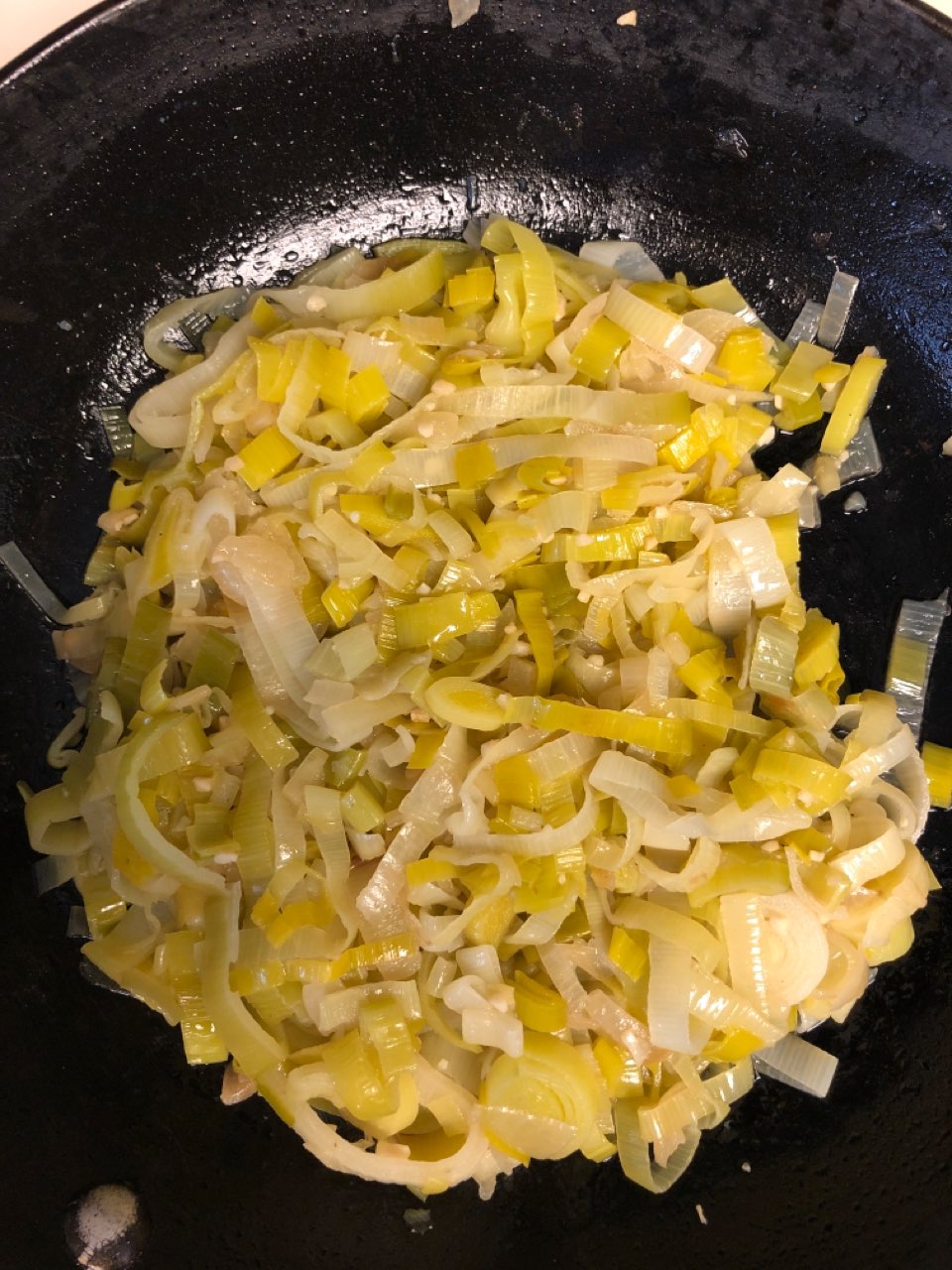 sautéed leek with onion, garlic Directions, calories, nutrition & more