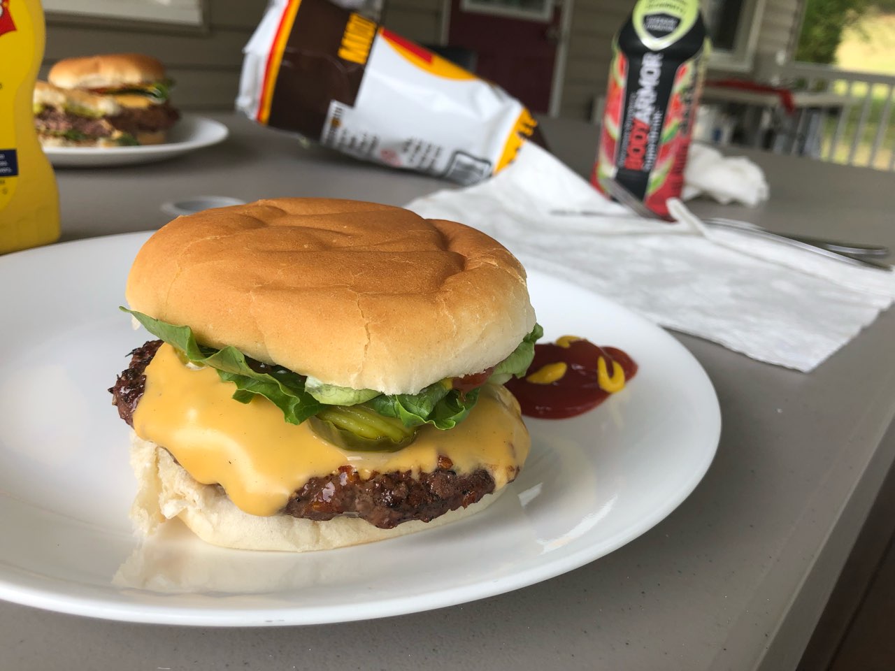 Daddy Burgers Directions, calories, nutrition & more Fooducate