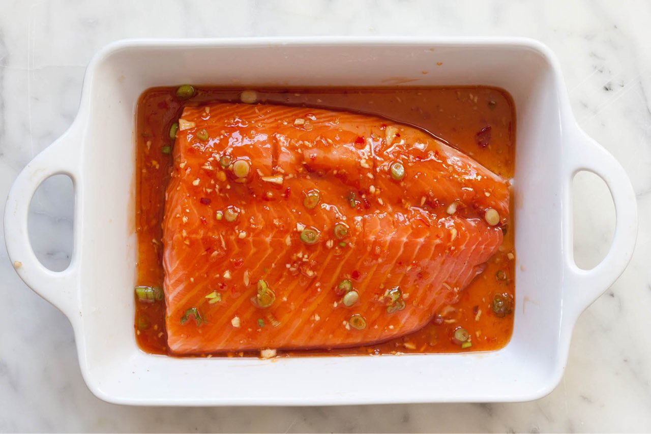 Sweet chili sauce salmon with brown rice and broccoli Directions