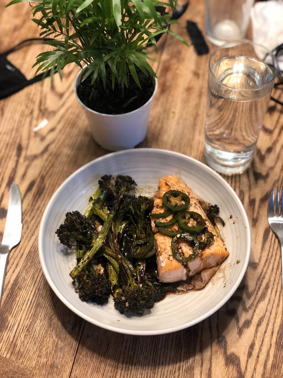 Baked Salmon and Broccolini with Jalapeño Vinaigrette Directions