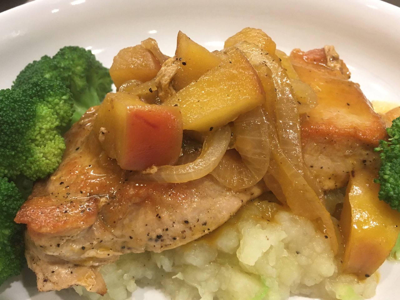Pork chops and apples with sweet potatoe Directions, calories