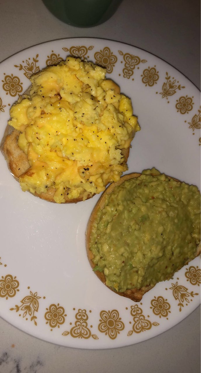Avocado and Egg Bagel Directions, calories, nutrition & more Fooducate