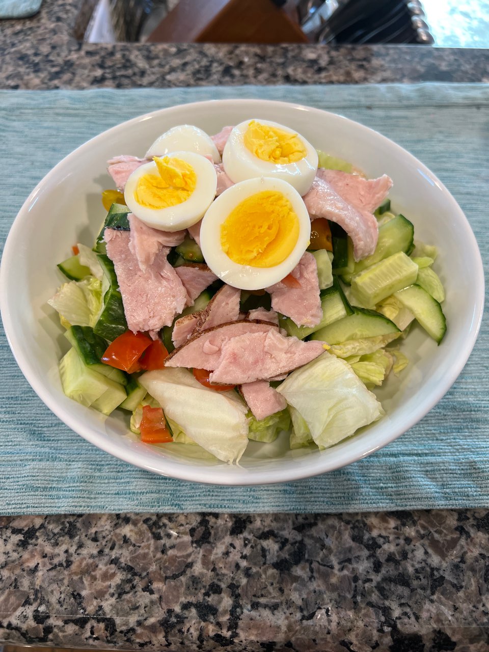 Cobb Salad Directions, calories, nutrition & more Fooducate